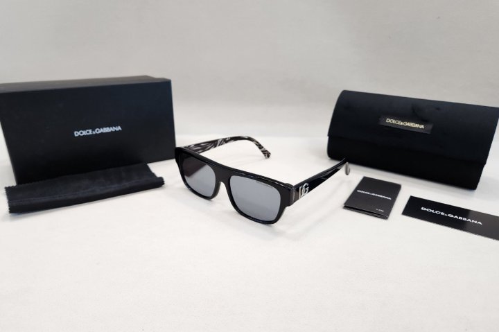 돌체앤가바나 실버미러 썬글라스 DG4417