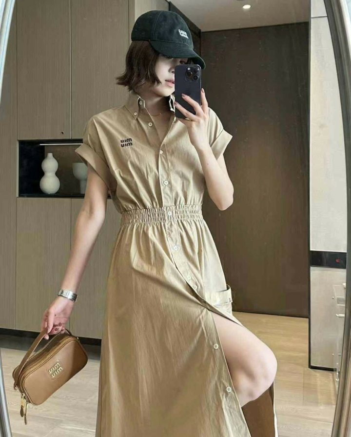 미우미우 팝린 셔츠 드레스