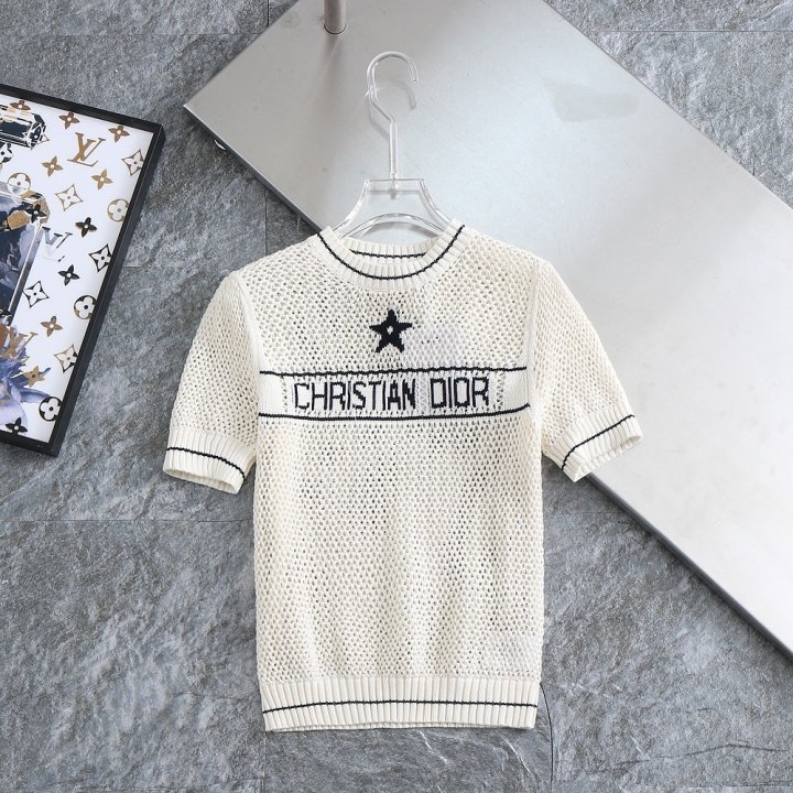 디올 여성 펀칭 쿨니트