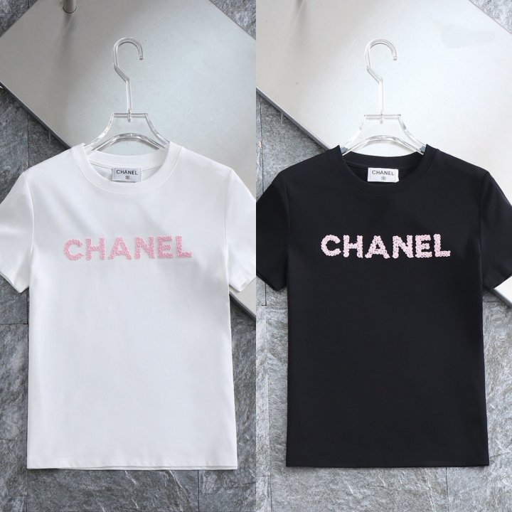 샤넬 여성 핑크자수로고 라운드