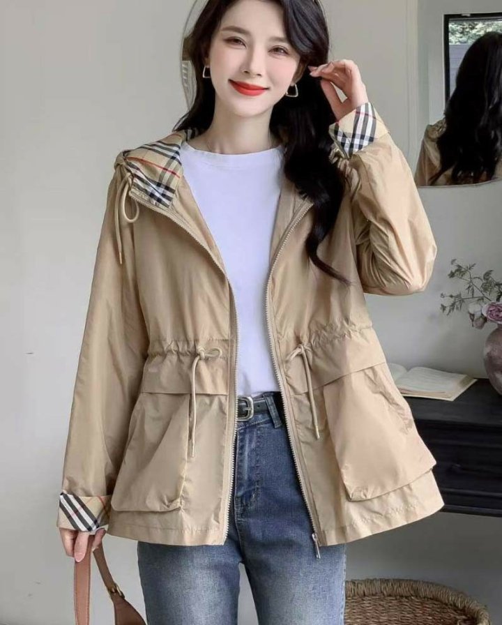 버버리 드로스트링 후드 윈드 자켓