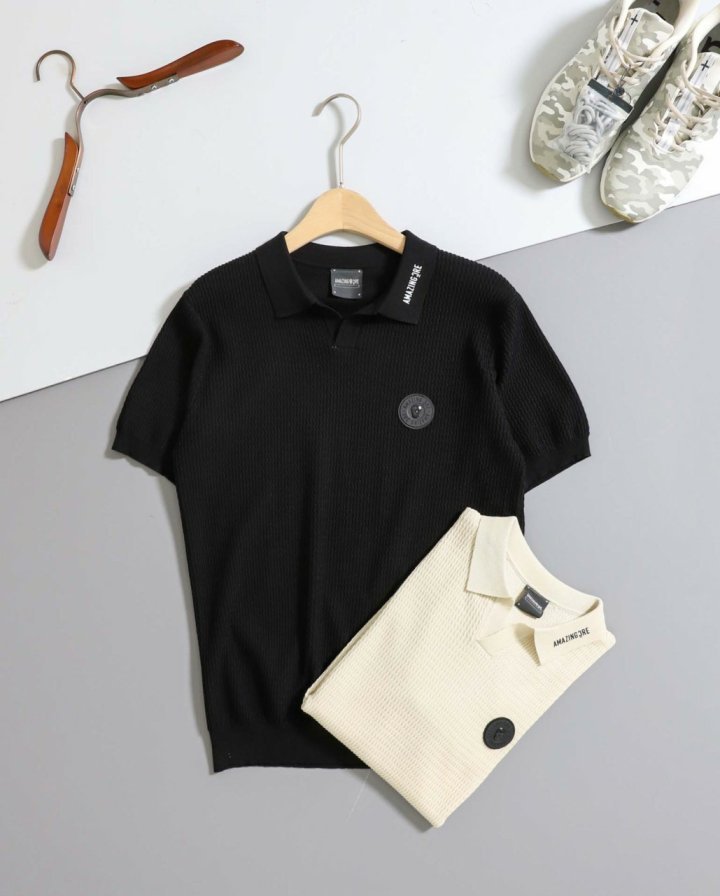 어메이징 크리 카라 로고 포인트 반팔니트  