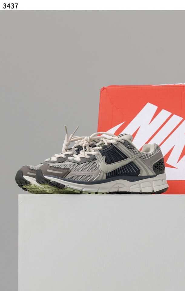 나이키 줌 보메로5