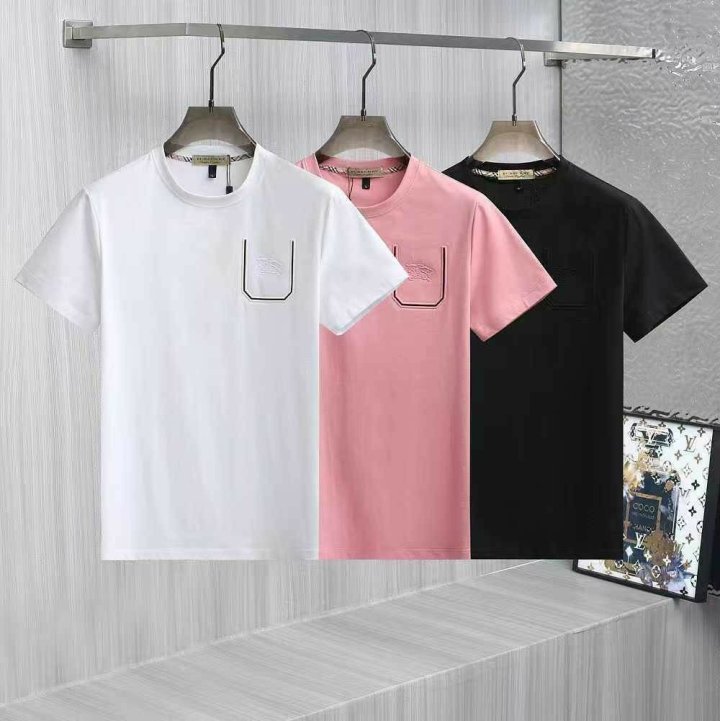 버버리 기사도 엠보 로고 반팔 티셔츠