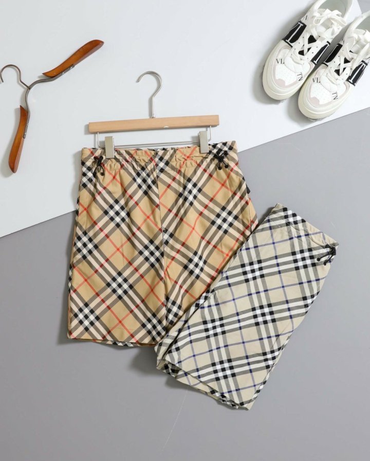 버버리 체크 프린트 EKD 드로스트링 쇼츠