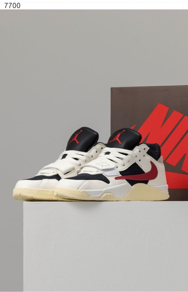 나이키 조던 x 트래비스 스캇 점프맨 잭 TR  