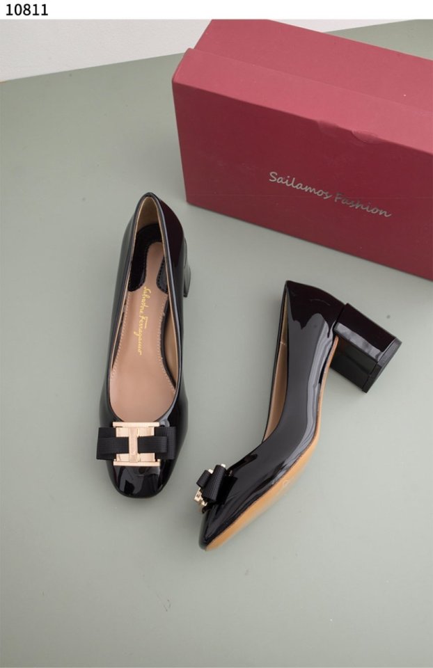 페라가모 여성 바라 펌프스