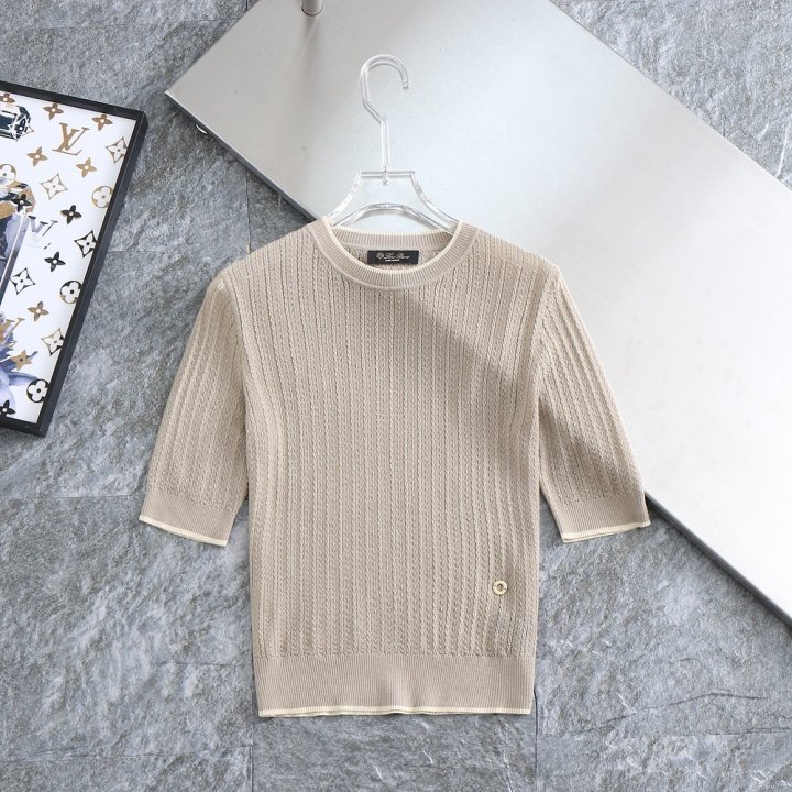 로로피아나  여성 메리노 베이직 울 라운드 니트