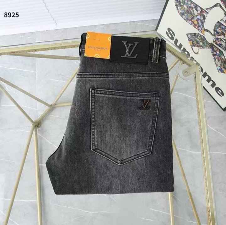 LV포켓 자수로고 스판 데님진  