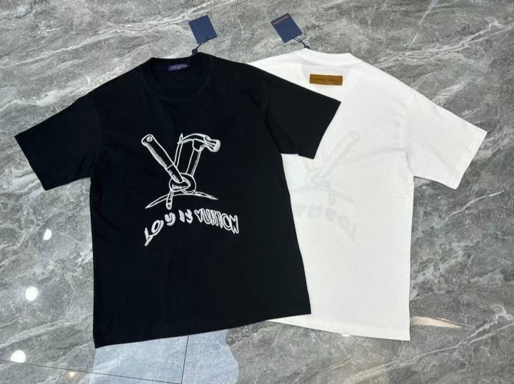 루이비통   해머2 자수로고 라운드 티셔츠