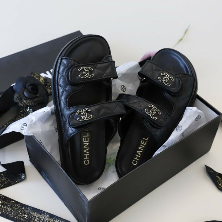 샤넬   CC로고 벨크로 뮬 슬리퍼 샌들 