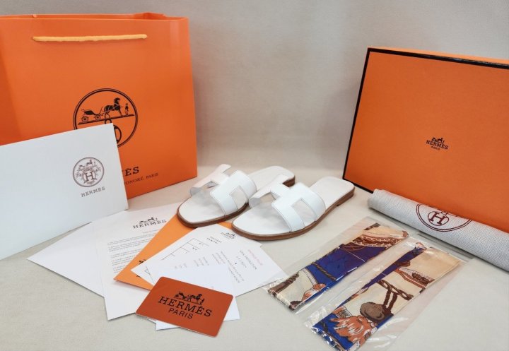 에르메스  오란 화이트