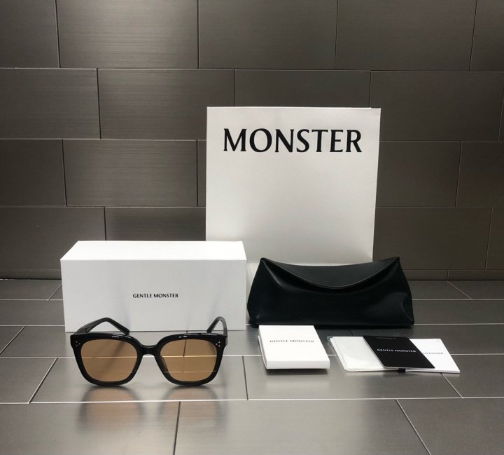 젠틀몬스터  로로에 썬글라스