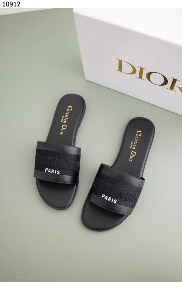 디올  디웨이 슬라이드 