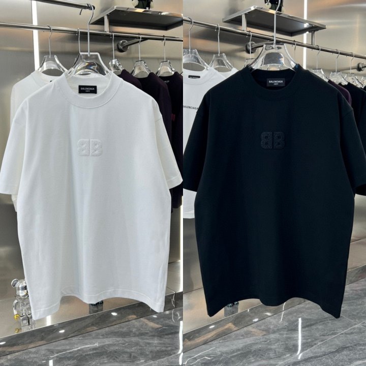 발렌시아가  BB로고 백포인트 라운드 티셔츠