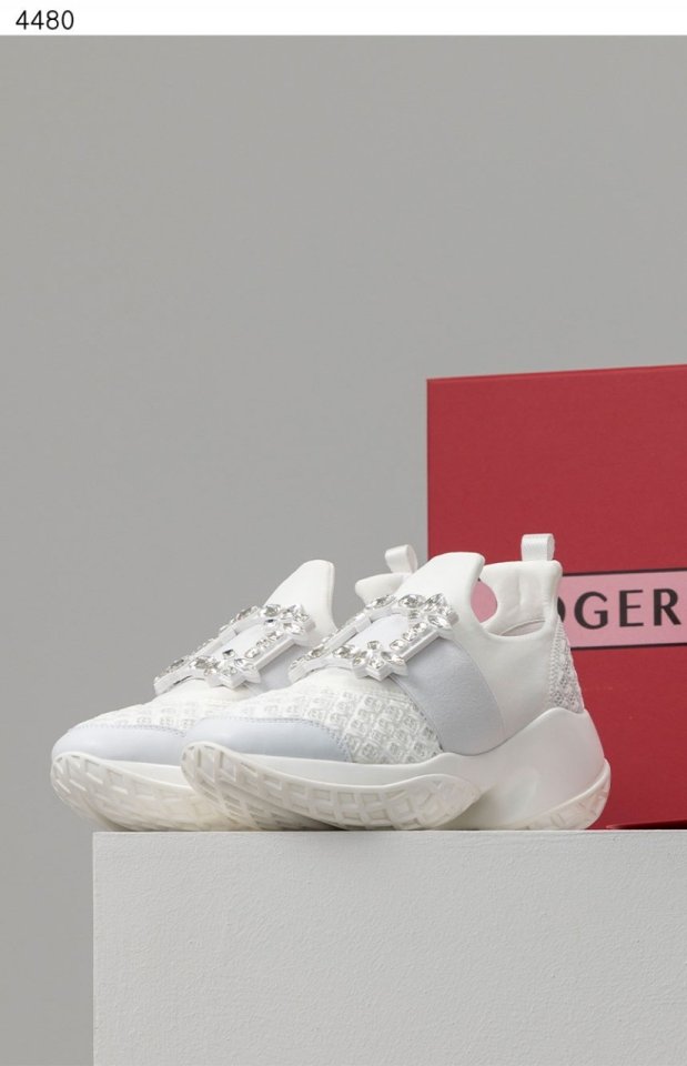 로저비비에  비브 런 스트라스 버클 스니커즈 