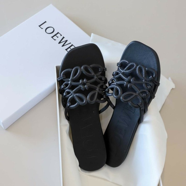 로에베  페달 아나그램 슬라이드 블랙