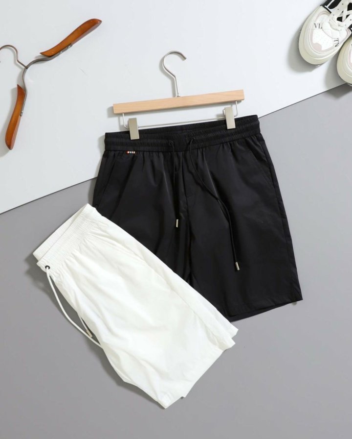 버버리  우븐 레귤러핏 쇼트팬츠