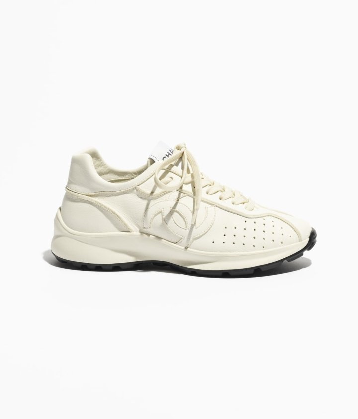 샤넬  카프스킨 크루즈 컬렉션 스니커즈