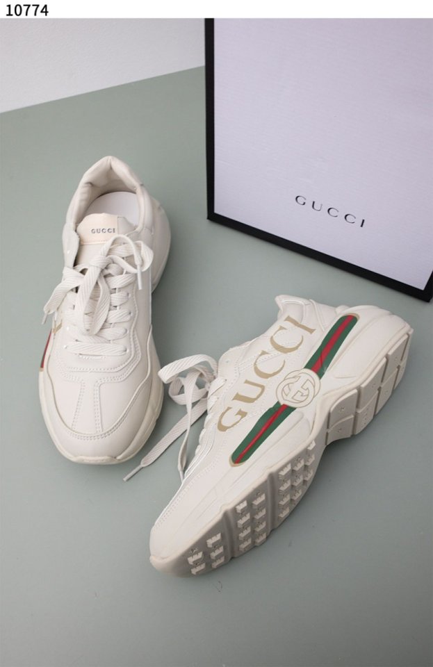 구찌   라이톤 띠 로고 스니커즈