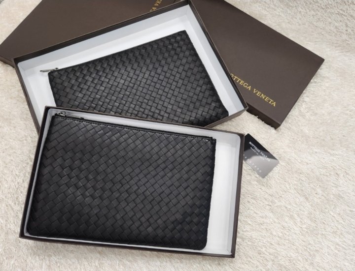 보테가베네타   인트레치아토 클러치백 168-8, 168-163