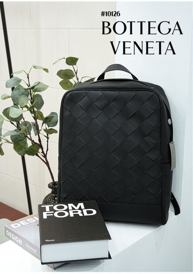 보테가베네타   빅인트레치아토 카프스킨 백팩