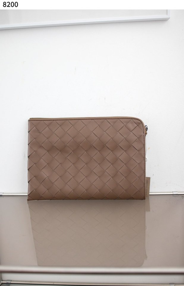 보테가베네타   인트레치아토 우븐 클러치 