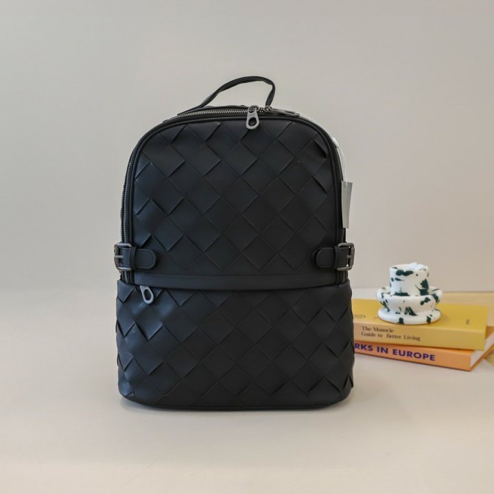 보테가베네타  인트레치아토 빅위빙 벨트 백팩 