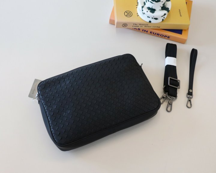 보테가베네타  스퀘어 크로스 백 