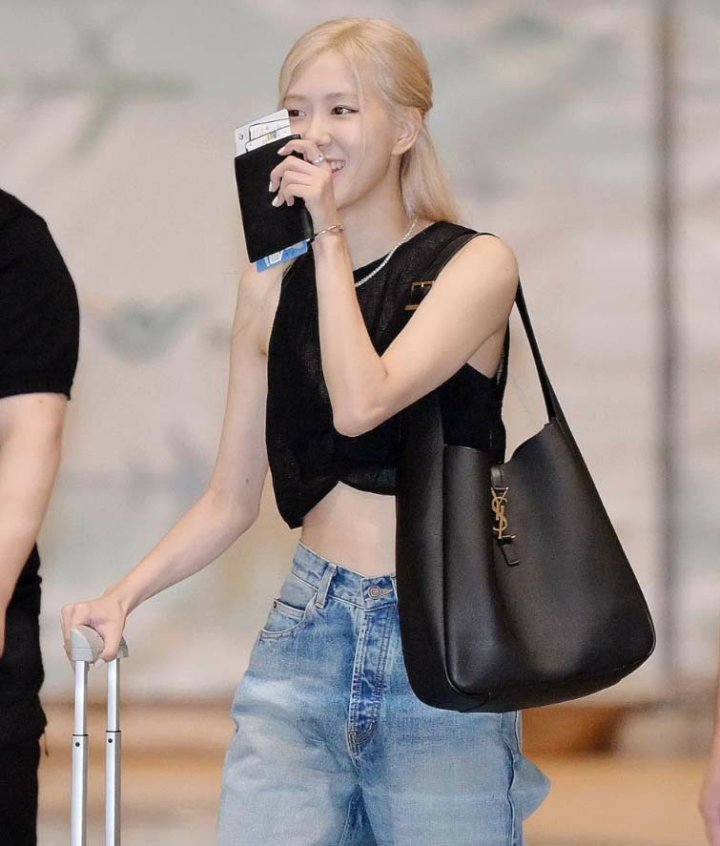 생로랑   Le 5 A 7 호보백 라지 