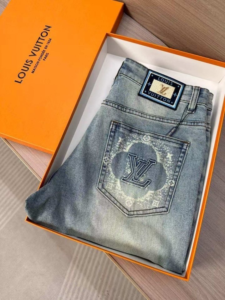 루이비통  LV포켓 엠보로고 스판 데님진