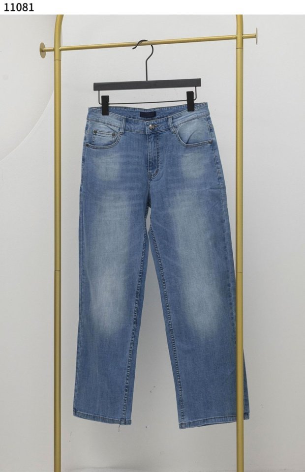 프라다   남성 스트레이트 핏 연청 데님 