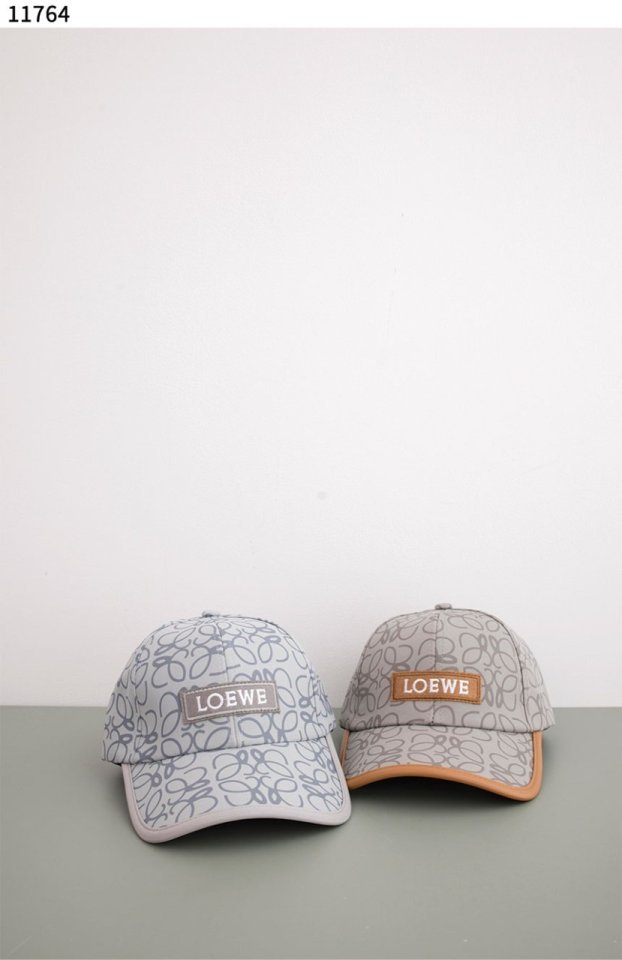 로에베  아나그램 자카드 볼캡 모자 
