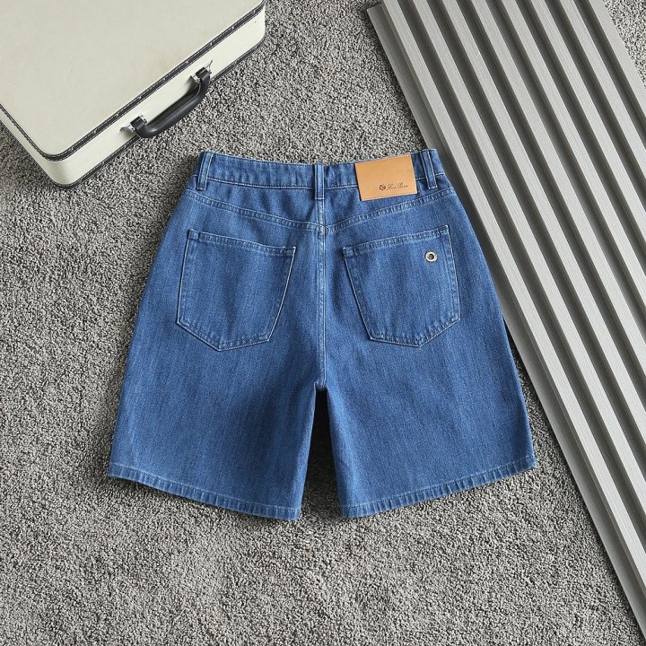 로로피아나  여성 백포켓 파츠로고 스판 하프데님진