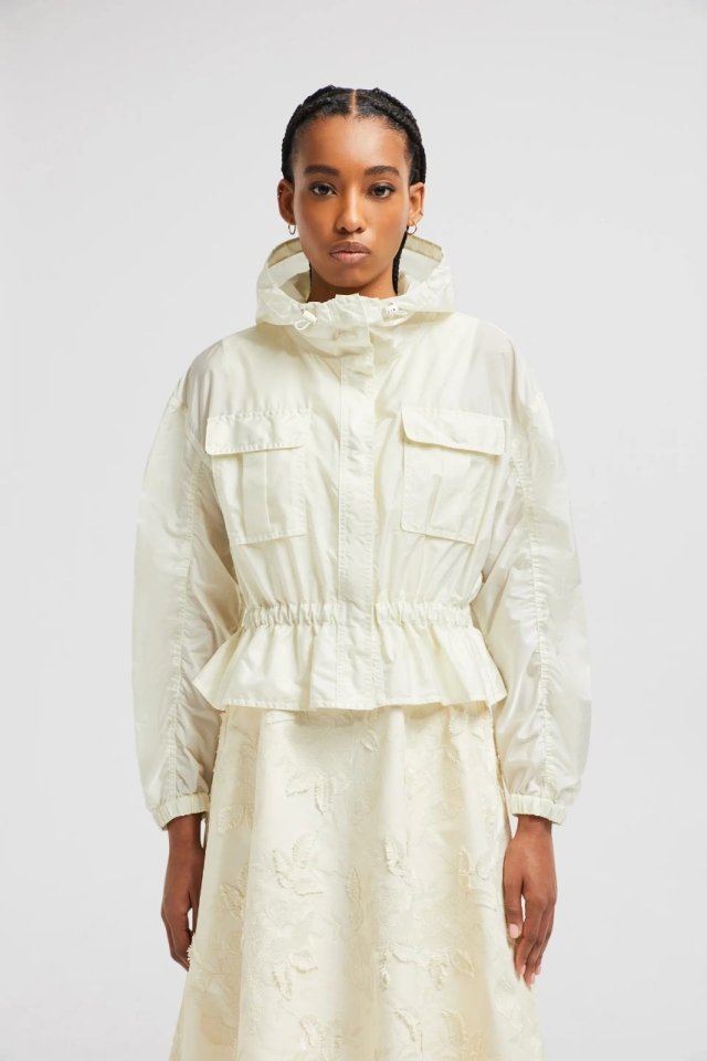 몽클레어  여성 페플럼 화이트와펜 바람막이 자켓