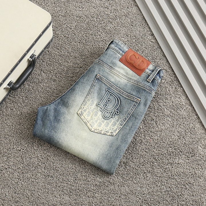 디올  백포켓 엠보로고 스판 워싱 데님진 