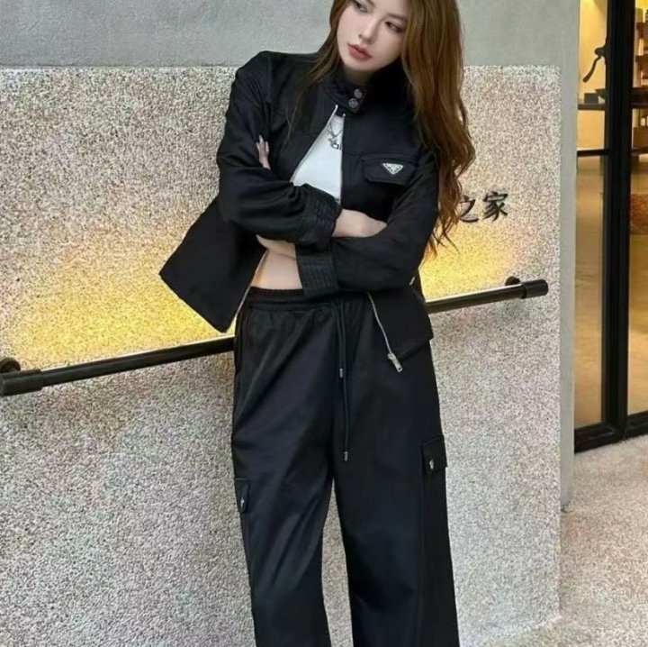 프라다  디스트로이드 봄버 자켓 + 팬츠 set 