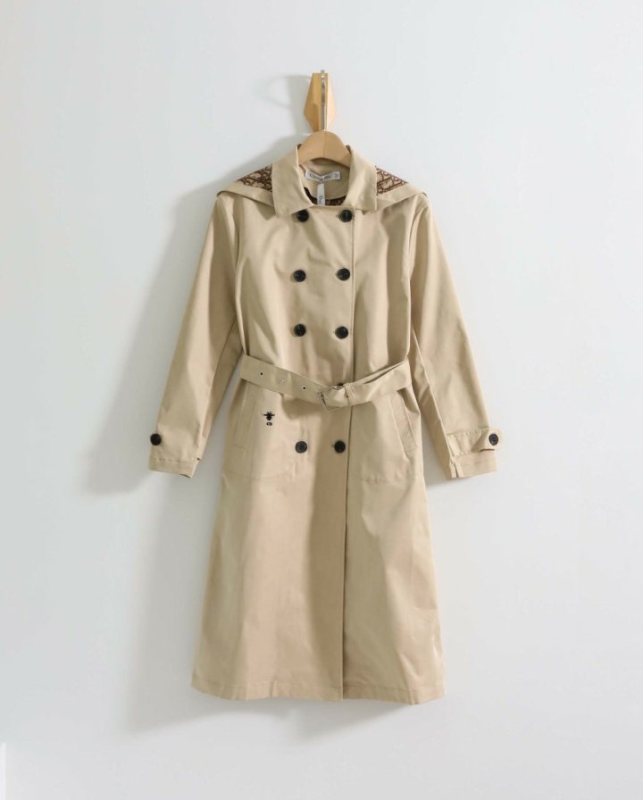 디올  라이트 윈드 버클 후드 트렌치 코트 
