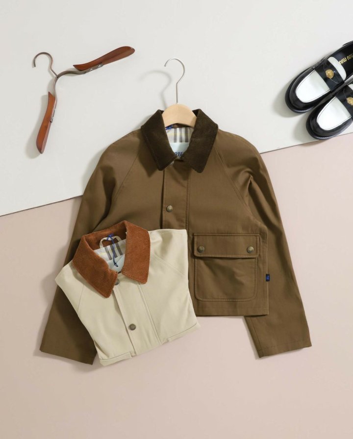 버버리  코듀로이 카라 숏 자켓 