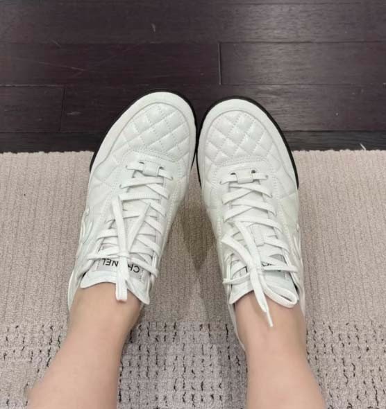 샤넬  퀄팅 스니커즈    