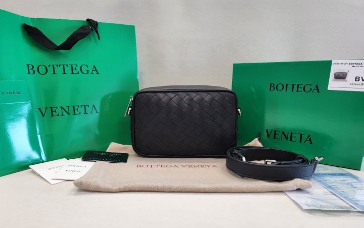 보테가베네타  인트레치아토 미니 카메라백 168-291 