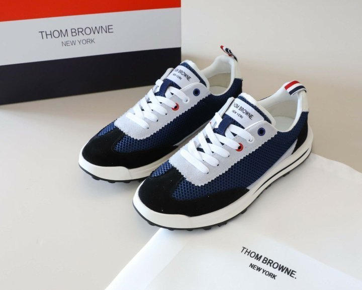 톰브라운  테크 러너 스니커즈 