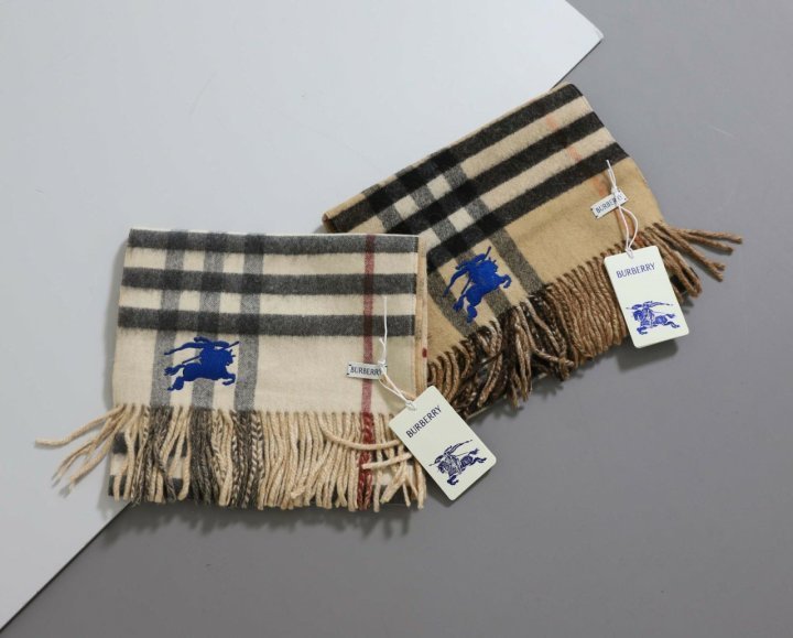 버버리  EKD 로고 프린지 캐시미어 머플러  