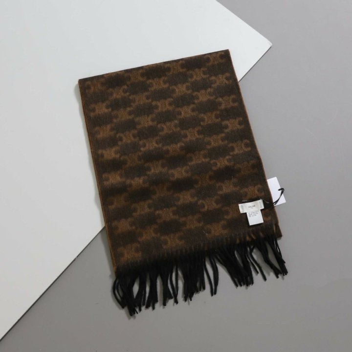 셀린느  트리옹프 스카프 