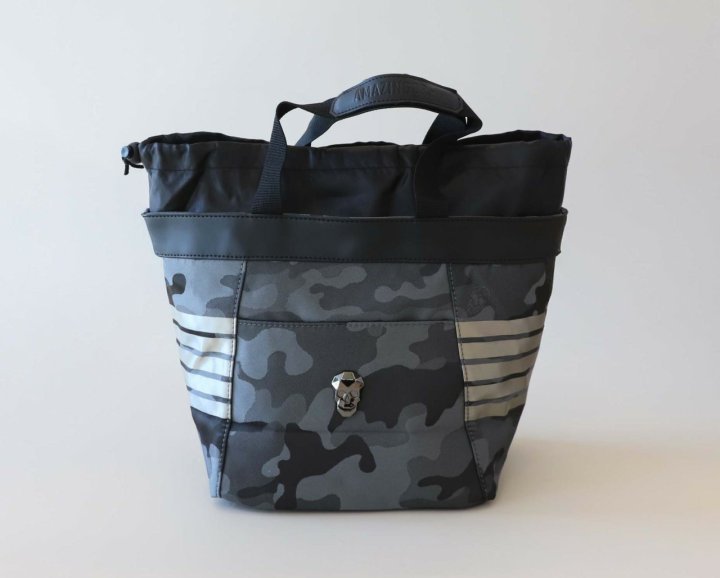 어메이징 크리  메탈 스컬 파우치 토트백