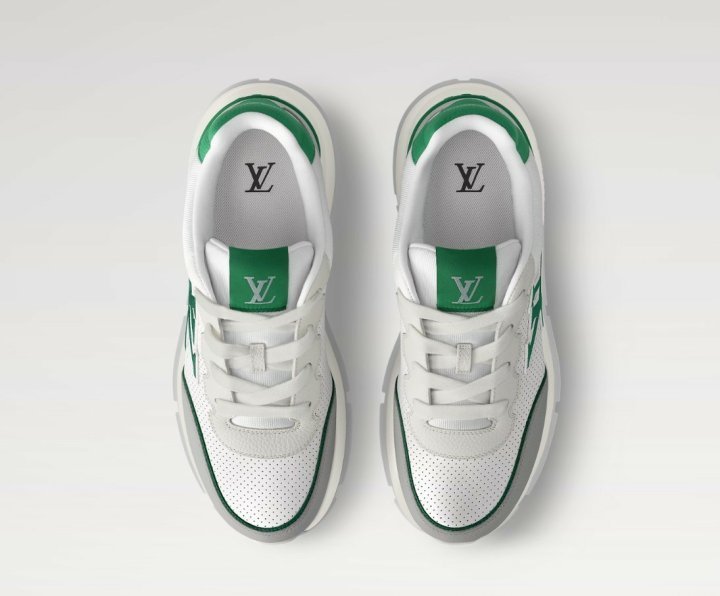 루이비통  LV 클래식 스니커즈 