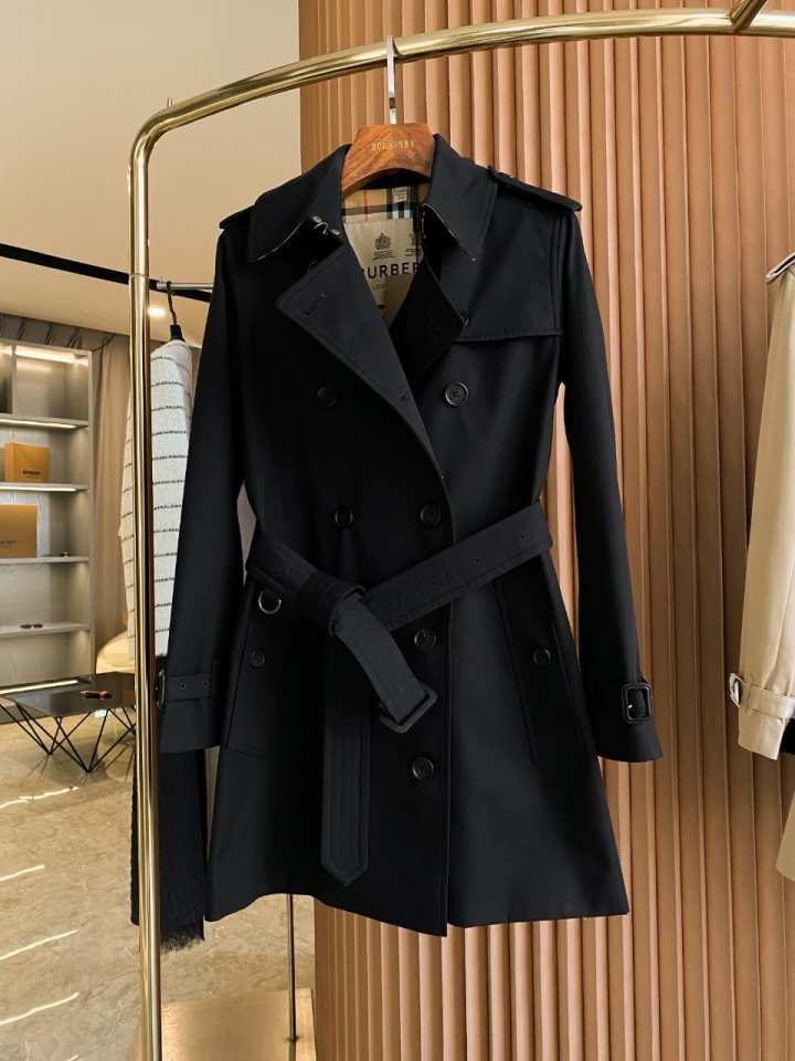 버버리   86672 쇼트 첼시 헤리티지 트렌치코트