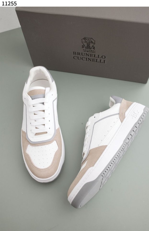 브루넬로 쿠치넬리   펀칭 패널 그레이니 레더 스니커즈 