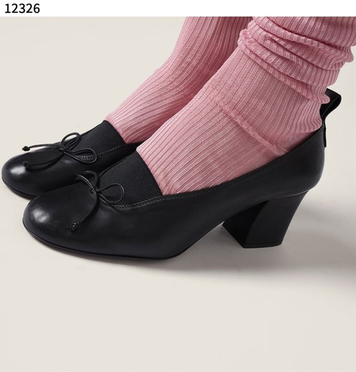 미우미우   엘랑 나파 가죽 펌프스 