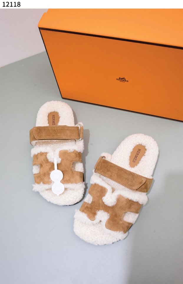 에르메스   여성 시프레 시어링 샌들 